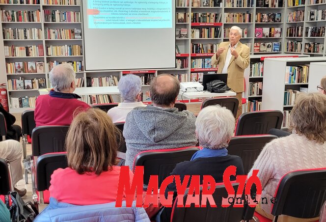 Dr. Kasza Bálint a lelki tényezők fontosságáról beszélt (Fotó: Lakatos János) Dr. Kasza Bálint a lelki tényezők fontosságáról beszélt (Fotó: Lakatos János)