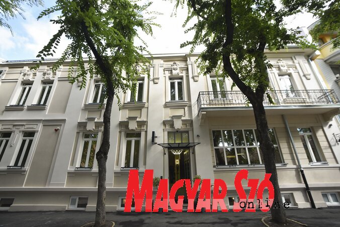 Szabadka egyik szecessziós gyöngyszemét két év munkával sikerült megmenteni. A XIX. század végén épült épület anno szanatóriumként működött (Fotó: Molnár Edvárd felvétele) Szabadka egyik szecessziós gyöngyszemét két év munkával sikerült megmenteni. A XIX. század végén épült épület anno szanatóriumként működött (Fotó: Molnár Edvárd felvétele)