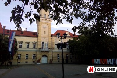 A nagykikindai önkormányzat épülete (Fotó: Vidács Hajnalka)