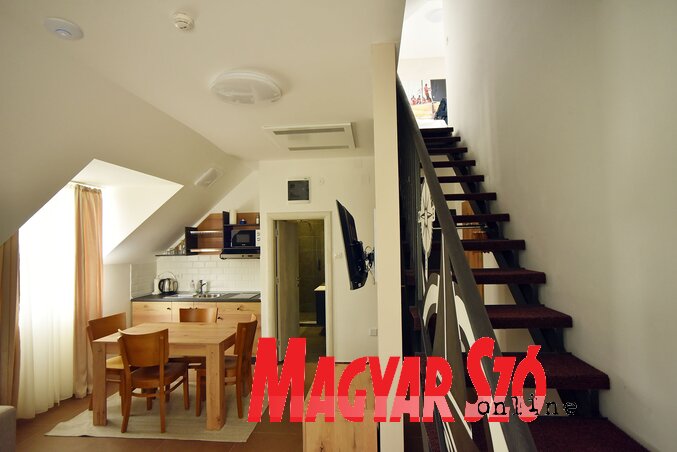 A Navigator legnagyobb apartmanja kétszintes (Molnár Edvárd felvétele)