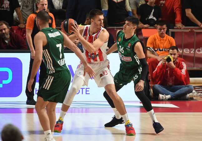 A Zvezda a hajrában nem őrizte meg előnyét (Fotó: Beta) A Zvezda a hajrában nem őrizte meg előnyét (Fotó: Beta)