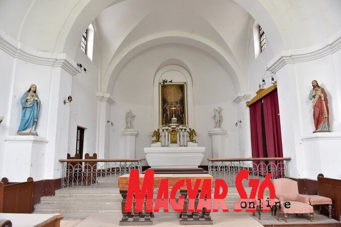 Évtizedek óta nincs szentmise a megmaradt épületrészben Évtizedek óta nincs szentmise a megmaradt épületrészben