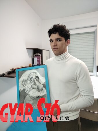 Varró Olivér Einsteinnel érkezett Óbecséről Újvidékre (Fotó: Tóth D. Lívia) Varró Olivér Einsteinnel érkezett Óbecséről Újvidékre (Fotó: Tóth D. Lívia)