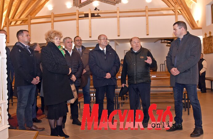 A bogarasi templomot tavaly novemberben szentelték fel (Gergely Árpád felvétele) A bogarasi templomot tavaly novemberben szentelték fel (Gergely Árpád felvétele)