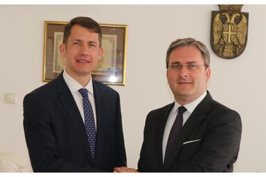 Pásztor Bálint és Nikola Selaković a Petőfi-szobrokról tárgyalt tegnap (Fotó: Facebook/Dr. Pásztor Bálint)