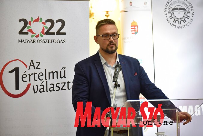 Juhász Bálint (Molnár Edvárd felvétele) Juhász Bálint (Molnár Edvárd felvétele)