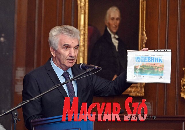 A Posta a lapjubileum alkalmából új bélyeget bocsátott ki – jelentette be egyebek között Dušan Vlaović vezérigazgató (Ótos András felvétele)