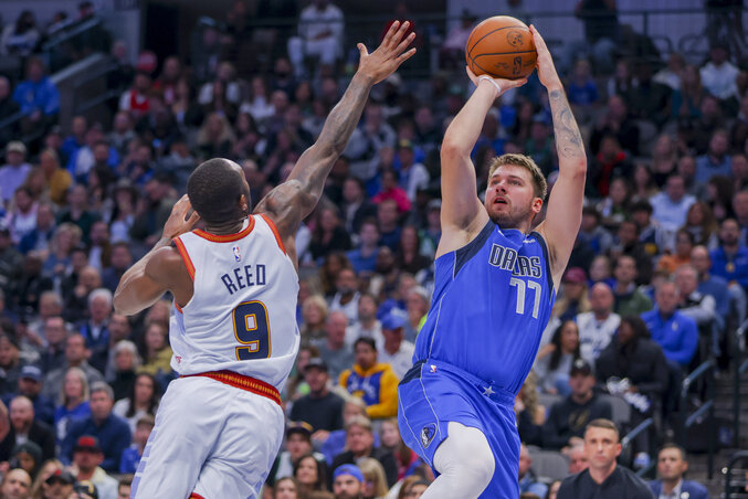 Dončić a 10. játékos lett, aki eljutott 50 tripla dupláig az NBA alapszakaszában (Fotó: Beta/AP) Dončić a 10. játékos lett, aki eljutott 50 tripla dupláig az NBA alapszakaszában (Fotó: Beta/AP)