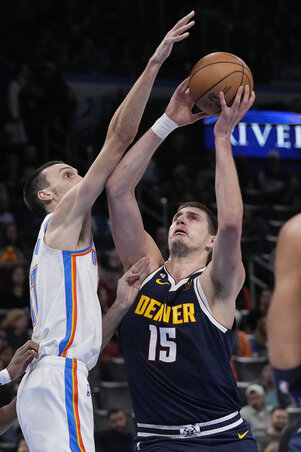Szerb párharc Oklahomában: Pokuševskinek még van mit tanulnia az MVP-től (Fotó: Beta/AP) Szerb párharc Oklahomában: Pokuševskinek még van mit tanulnia az MVP-től (Fotó: Beta/AP)