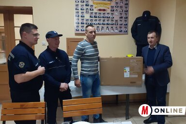 Kiegészítő felszerelést, 10 teljes egyenruhát, klímaberendezést és televíziót kapott ajándékba a Moravicai Önkéntes Tűzoltótestület (Kazinczy Paszterkó Diana felvétele)