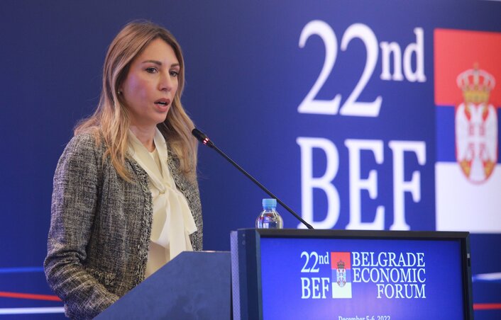 Beograd, 6.12.2022. - Ministarka rudarstva i energetike Srbije Dubravka Djedovic govori na Beogradskom ekonomskom forumu, danas u hotelu "Metropol Palas" u Beogradu. (BETAPHOTO/MILOS MISKOV) Beograd, 6.12.2022. - Ministarka rudarstva i energetike Srbije Dubravka Djedovic govori na Beogradskom ekonomskom forumu, danas u hotelu "Metropol Palas" u Beogradu. (BETAPHOTO/MILOS MISKOV)
