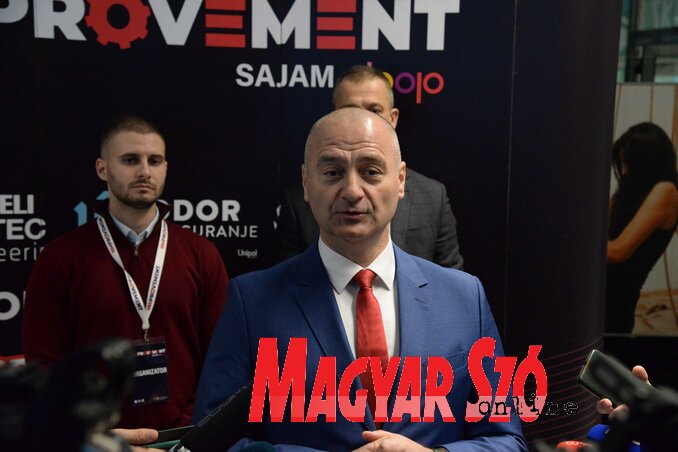 Nenad Ivanišević nyilatkozik (Fotó: Dávid Csilla) Nenad Ivanišević nyilatkozik (Fotó: Dávid Csilla)
