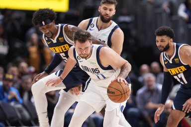 Dončić kemény védekezést kapott a denveriektől (Fotó: Beta/AP)