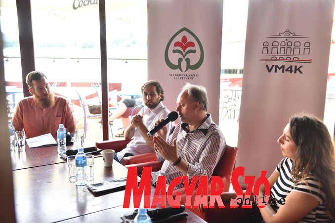 Agyánszki Máté, Patyi Szilárd, dr. Katona Csaba és dr. Szilágyi Mária a fürdővárosok fellendüléséről beszélgettek Agyánszki Máté, Patyi Szilárd, dr. Katona Csaba és dr. Szilágyi Mária a fürdővárosok fellendüléséről beszélgettek