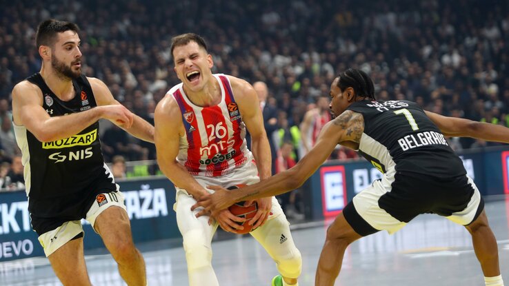 Nemanja Nedović lett a Zvezda győzelmének főszereplője (Fotó: Beta) Nemanja Nedović lett a Zvezda győzelmének főszereplője (Fotó: Beta)