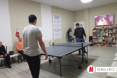 A pingpong népszerű a helyi fiatalok körében (Fotó: Kancsár Izabella)