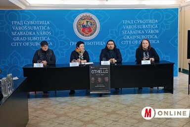 Csernik Árpád színész, Körmöci Petronella, a magyar társulat művészeti igazgatója, Miloš Nikolić, a szabadkai Népszínház igazgatója és Puskás Zoltán rendező a tegnapi sajtótájékoztatón (Fotó