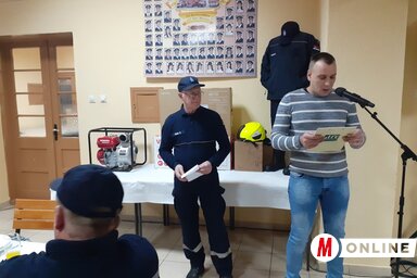 Oláh Tibor, az önkéntes csapat parancsnoka és a testület elnöke, Veselinović Strahinja összegzik az évet (Kazinczy Paszterkó Diana felvétele)