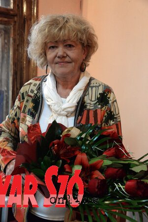Kabók Erika kolléganőnktől búcsúztunk (Dávid Csilla felvétele) Kabók Erika kolléganőnktől búcsúztunk (Dávid Csilla felvétele)