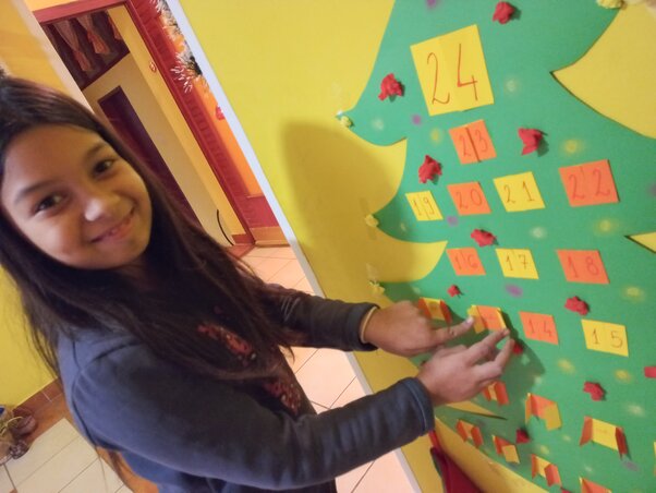 Az első adventi naptáram (Fotó: Óbecsei Lurkóház) Az első adventi naptáram (Fotó: Óbecsei Lurkóház)
