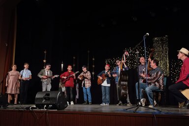 Vidámság színpadon