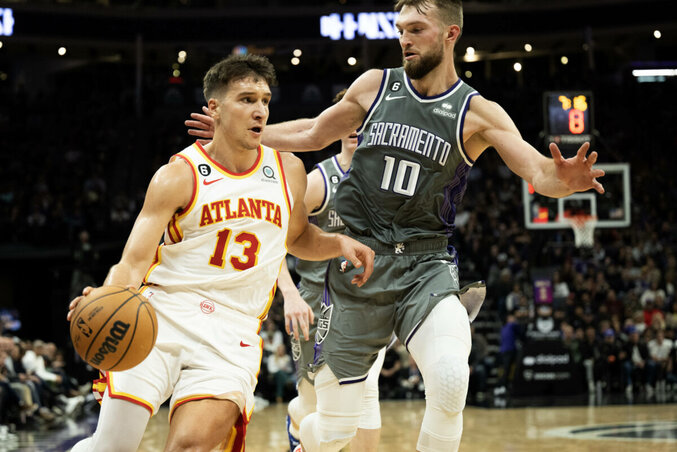 Bogdanović és a másik európai klasszis, Domantas Sabonis párharca (Fotó: Sportklub/Guliver) Bogdanović és a másik európai klasszis, Domantas Sabonis párharca (Fotó: Sportklub/Guliver)