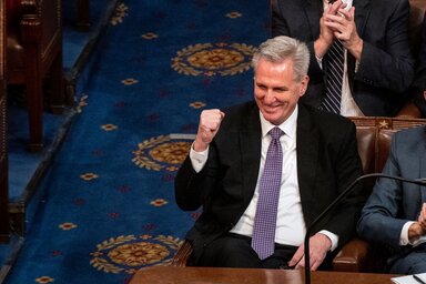 Kevin McCarthy láthatóan elégedett volt (Fotó: LA Times)