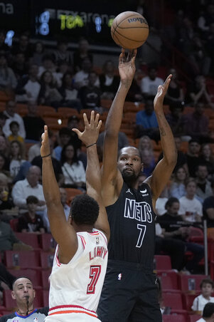 Durant a kiszállása előtt még lépett egyet az örökranglistán (Fotó: Beta/AP) Durant a kiszállása előtt még lépett egyet az örökranglistán (Fotó: Beta/AP)