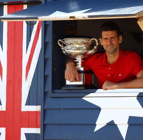 Novak Đoković egy adelaide-i tornagyőzelemmel melegített a január 16-án rajtoló Australian Openre, egyelőre minden jel arra utal, hogy idén versenyezhet is Novak Đoković egy adelaide-i tornagyőzelemmel melegített a január 16-án rajtoló Australian Openre, egyelőre minden jel arra utal, hogy idén versenyezhet is