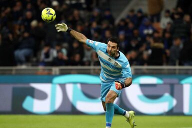 A nevelőklubjánál levezető Buffon közel 45 évesen is parádézott a nagy rivális ellen (Fotó: Il BiancoNero)