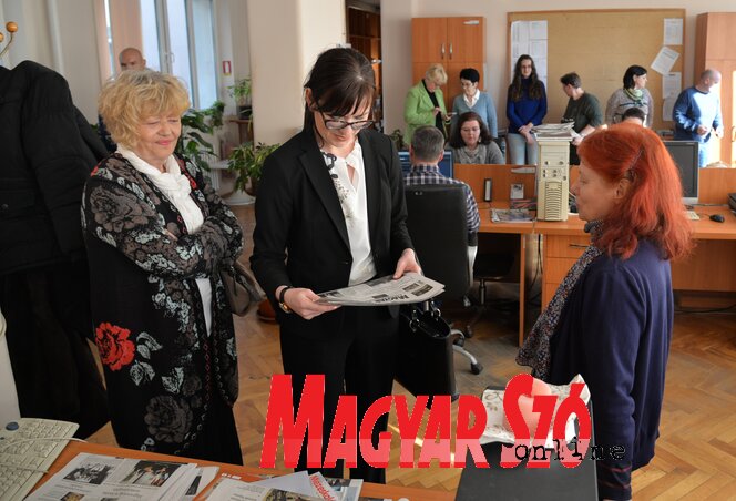 Kabók Erika, Rigó Pál Zsófia és Varjú Márta (Fotó: Dávid Csilla felvétele) Kabók Erika, Rigó Pál Zsófia és Varjú Márta (Fotó: Dávid Csilla felvétele)