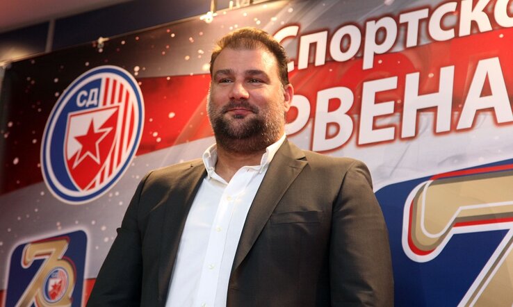 A neves szakembernek nyilván más tervei vannak A neves szakembernek nyilván más tervei vannak
