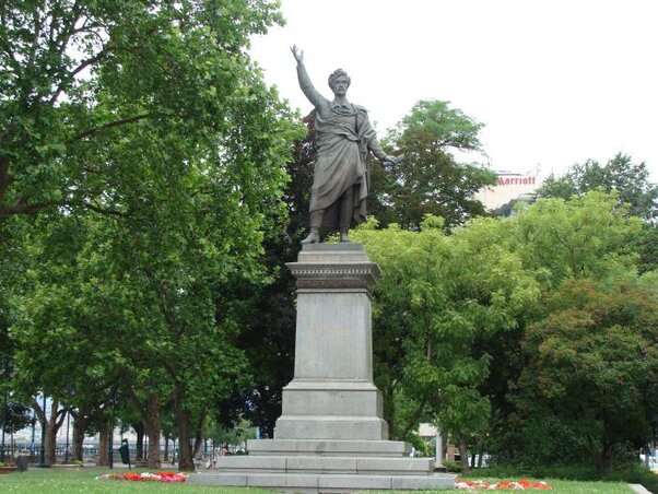 A budapesti Petőfi-szobor A budapesti Petőfi-szobor