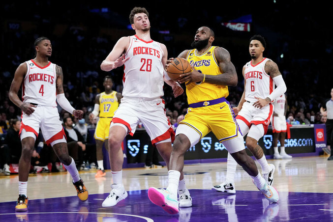 A 38 éves LeBron James ilyen tempóban heteken belül megelőzheti Kareem Abdul-Jabbart a pontszerzési örökranglista élén (Fotó: Houston Chronicle) A 38 éves LeBron James ilyen tempóban heteken belül megelőzheti Kareem Abdul-Jabbart a pontszerzési örökranglista élén (Fotó: Houston Chronicle)