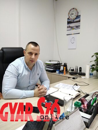 Dragan Bjelac ifjú közlekedési mérnök októberben került a közvállalat élére (Tóth D. Lívia felvétele)