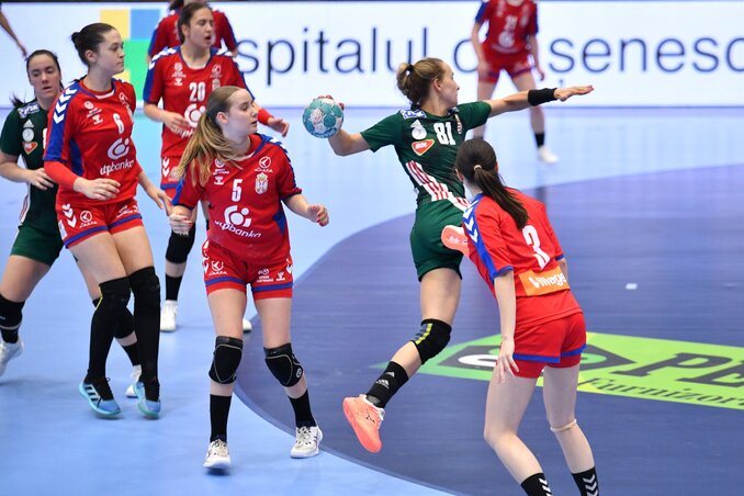 A szerbek különösen az első félidőben hibáztak sokat (Fotó: EHF/Mihai Nițoiu) A szerbek különösen az első félidőben hibáztak sokat (Fotó: EHF/Mihai Nițoiu)