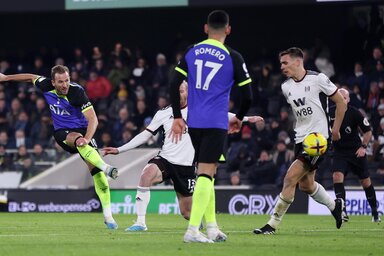 Kane ezúttal nem fejjel, hanem lábbal villant (Fotó: The Times)