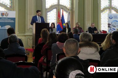 Aleksandar Sofić nyitotta meg a közvitát (Kecskés István felvétele)