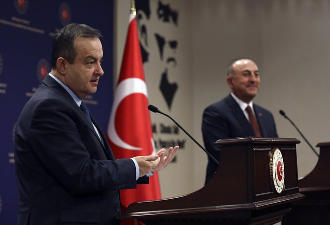 Dačić és Çavuşoğlu (Fotó: Beta/AP) Dačić és Çavuşoğlu (Fotó: Beta/AP)
