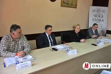 A csókai sajtókonferencia részvevői (Fotó: Gergely József)