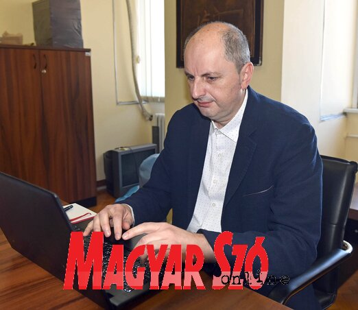 Tudatosítani kell, hogy az egészséges környezet mindannyiunk érdeke, tőlünk függ, mit hagyunk az utódainkra – emelte ki Jaksa Róbert (Ótos András archív felvétele) Tudatosítani kell, hogy az egészséges környezet mindannyiunk érdeke, tőlünk függ, mit hagyunk az utódainkra – emelte ki Jaksa Róbert (Ótos András archív felvétele)