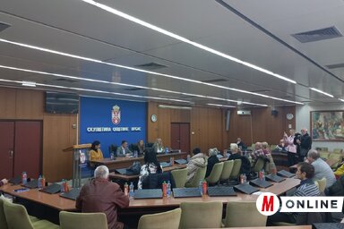 Az energiahatékonysági pályázaton az idén tizenhat család kapott támogatást (Paraczky László felvétele)