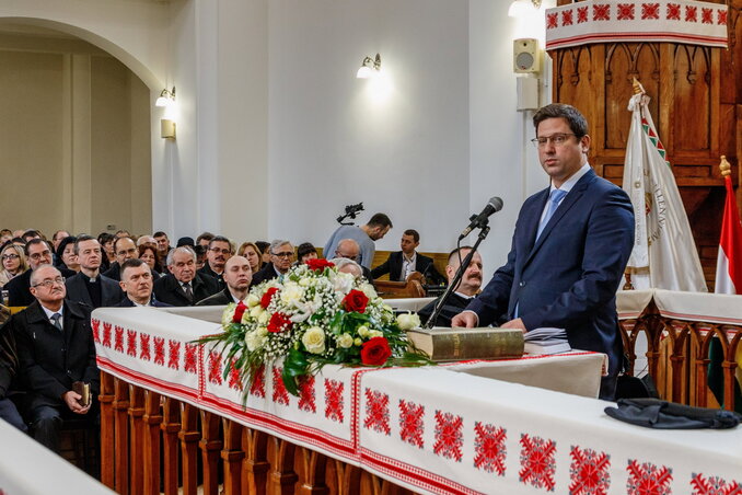 Gulyás Gergely: Kiváló a munkakapcsolat a kárpátaljai megyei vezetéssel (Fotó: MTI) Gulyás Gergely: Kiváló a munkakapcsolat a kárpátaljai megyei vezetéssel (Fotó: MTI)