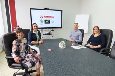 Az új partnerek Kalmár Micsiz Enikővel (Fotó: Csincsik Zsolt)