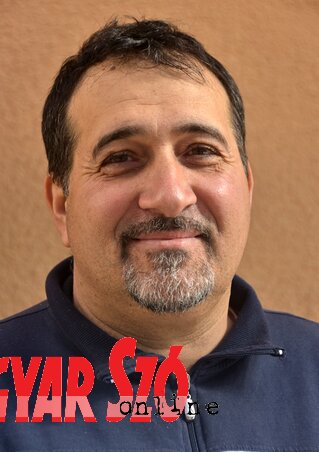 Szarapka Ede a helyi közösségben igazgatja a falu életét Szarapka Ede a helyi közösségben igazgatja a falu életét
