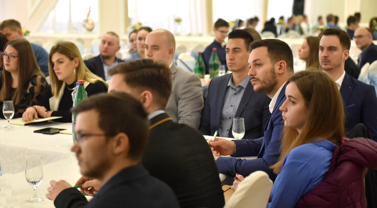 Negyven vajdasági magyar fiatal vett részt a rendezvényen (Fotó: Ótos András) Negyven vajdasági magyar fiatal vett részt a rendezvényen (Fotó: Ótos András)
