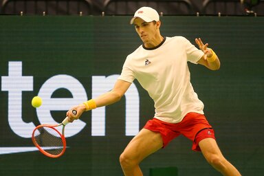 Piros Zsombor a szűk élmezőny felé menetel