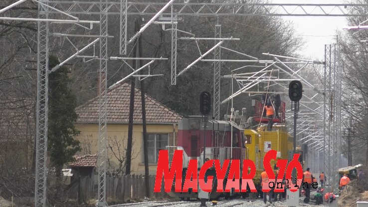 A palicsi vasútállomásnál több vágány szolgálja majd a zavartalan közlekedést (Fotó: Molnár Edvárd) A palicsi vasútállomásnál több vágány szolgálja majd a zavartalan közlekedést (Fotó: Molnár Edvárd)