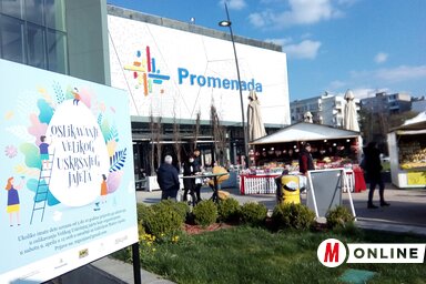 A hatalmas, húsvéti tojás előrevetíti a közelgő ünnep hangulatát (Fotó: Szeli Balázs felvétele)