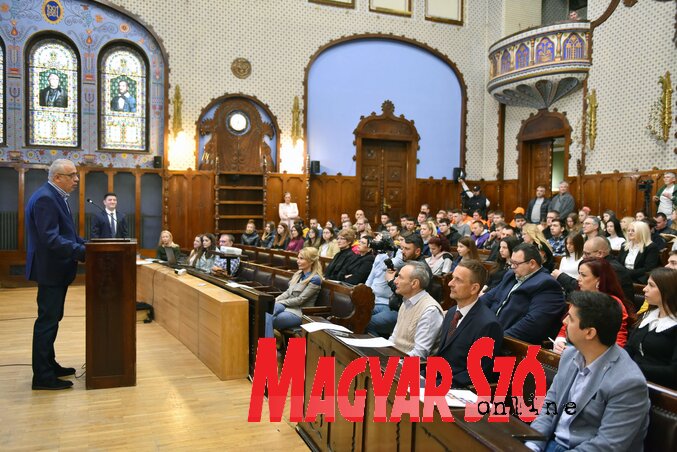 A tanácskozás megnyitóján felszólalt Stevan Bakić, Szabadka polgármestere is (Fotó: Molnár Edvárd)